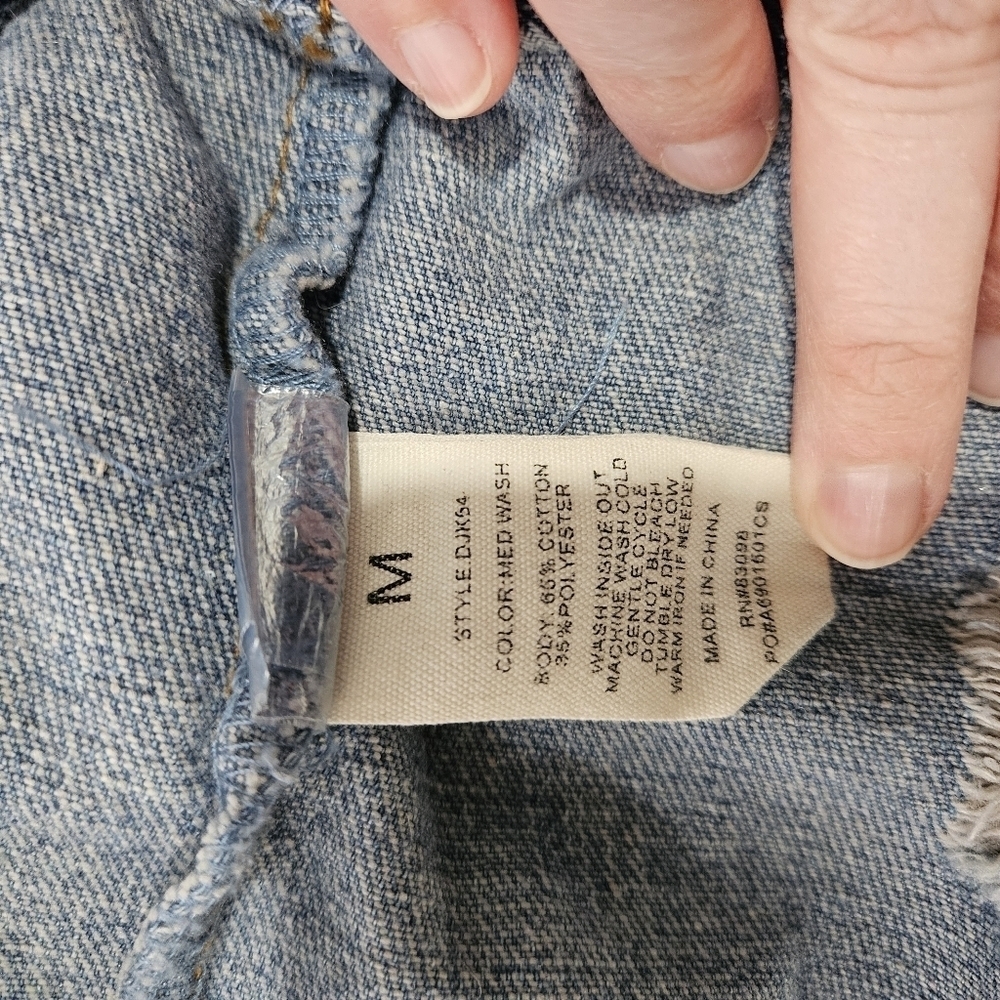 Women's Distressed Jean Jacket. Medium Wash. Size M. - Picture 9 of 9